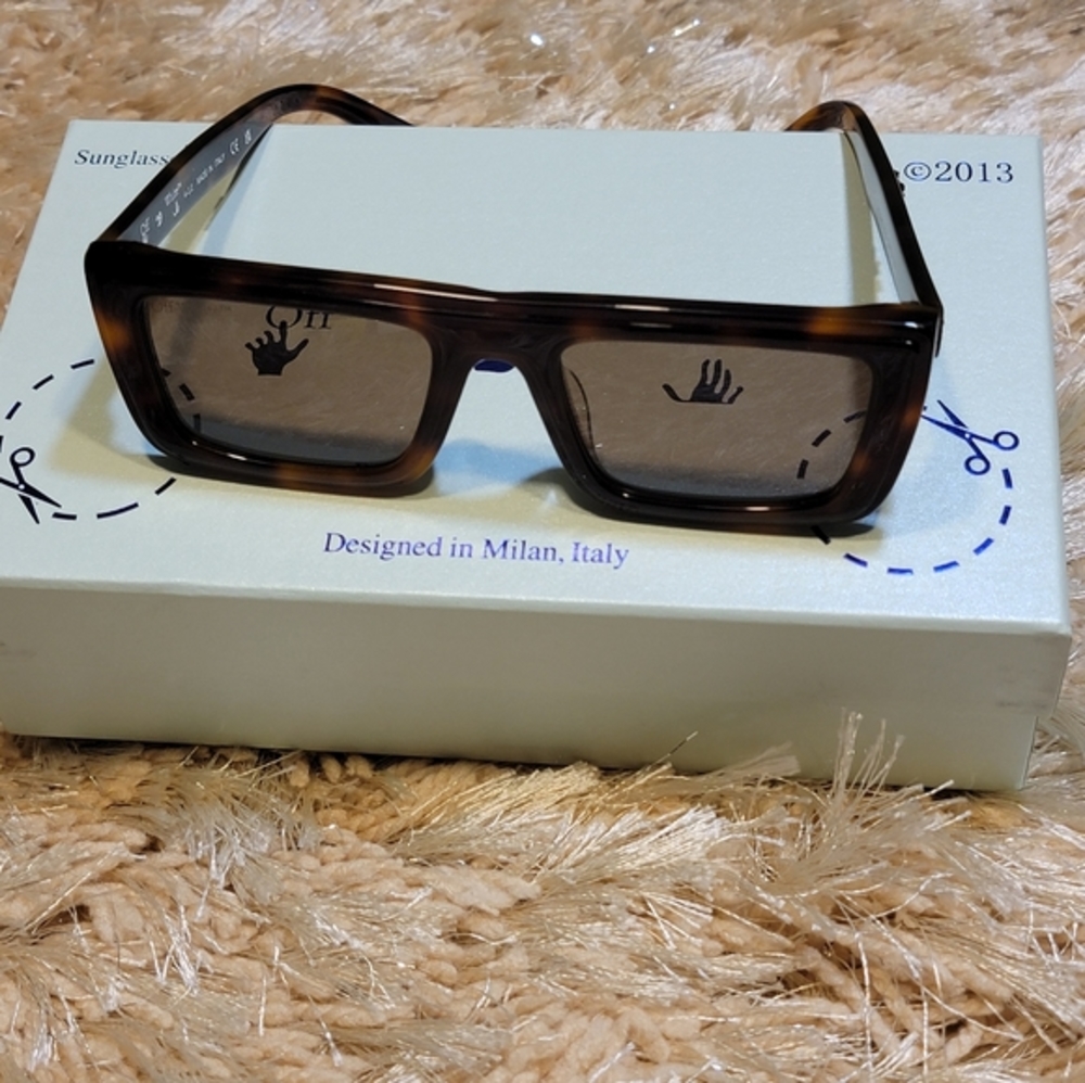Off-White Leopard Print Sunglasses